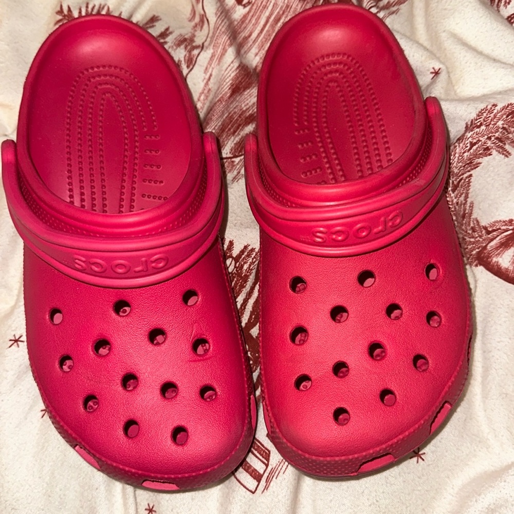 Pink crocs women’s size 8